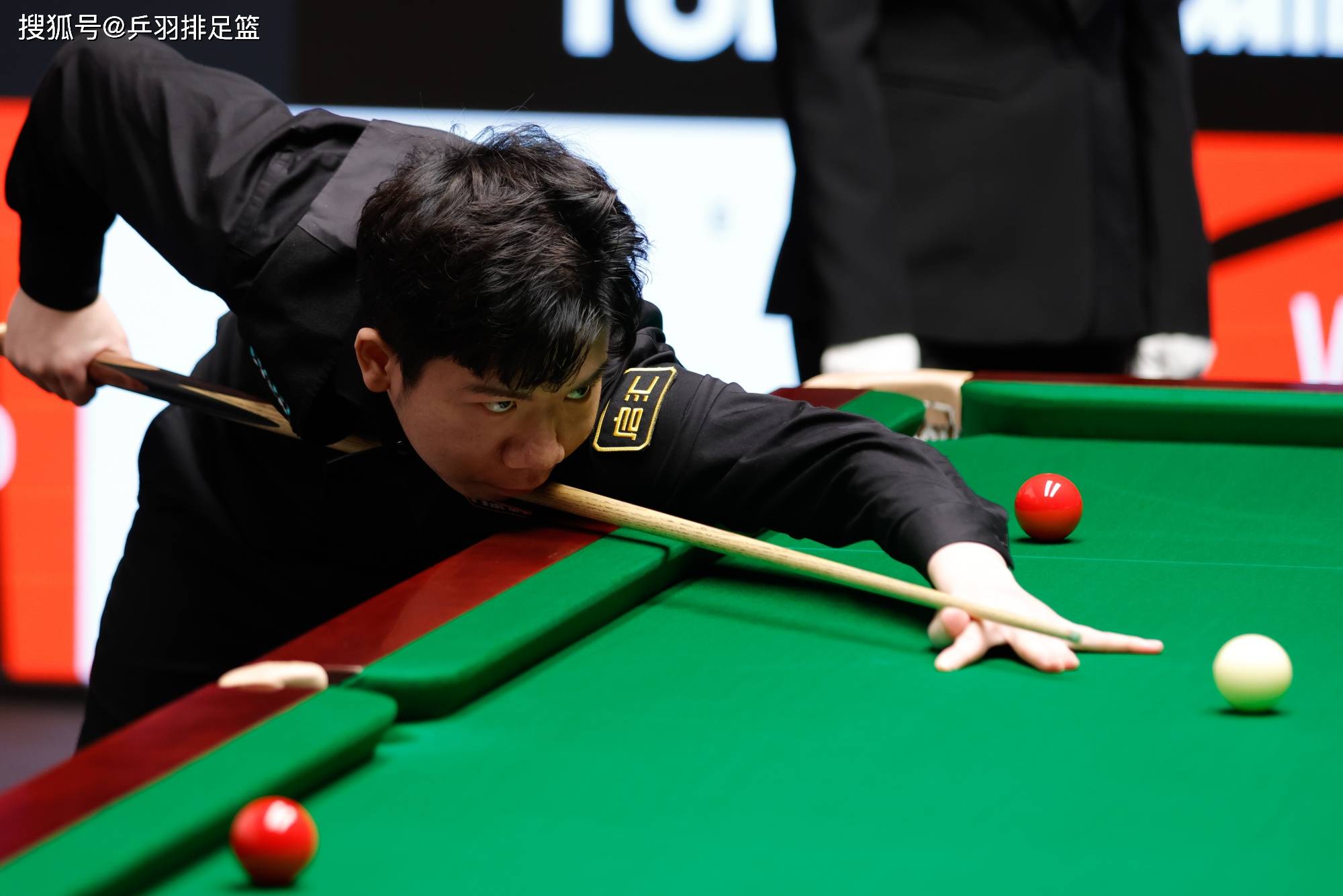 而安赛龙以 而安赛龙以