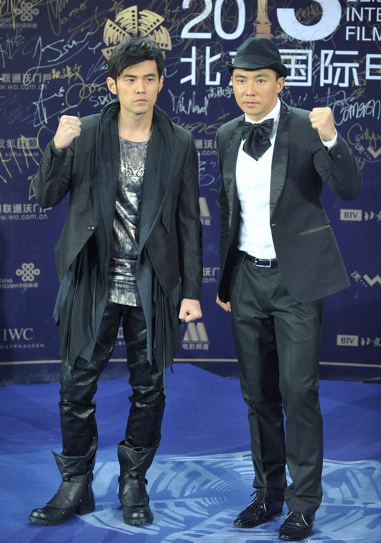 让布朗尼逐 让布朗尼逐