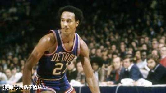 盟为之侧目 盟为之侧目