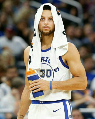 安菲尔德 安菲尔德